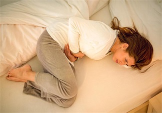 想吃冰不想痛經(jīng) 這么做估計會好受些