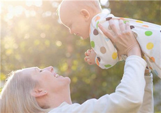 夏天寶寶補(bǔ)鈣有什么好處 寶寶補(bǔ)鈣食譜