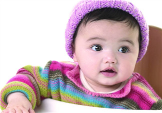 國慶節(jié)帶新生兒旅行的好處 新生出行準備須知