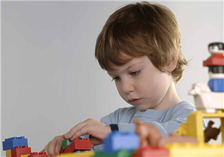 如何訓(xùn)練寶寶嗅覺、味覺發(fā)育 訓(xùn)練有哪些注意事項