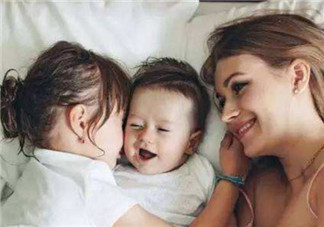 二胎媽媽怎么帶好兩個孩子 二孩媽媽怎么照顧兩個孩子生活學(xué)習(xí)