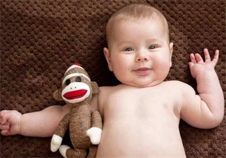 孩子是個夜貓子喜歡晚睡覺 怎么給孩子糾正睡覺遲的習(xí)慣