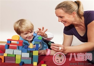 孩子哭了媽媽安撫竟影響孩子的性格    安撫孩子小技巧