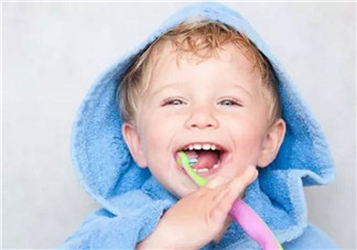 寶寶不愛(ài)刷牙 聽(tīng)聽(tīng)音樂(lè)故事小熊拔牙