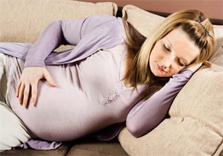 睡覺的時(shí)候也小心 準(zhǔn)媽媽睡覺知識(shí)