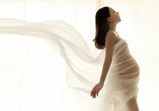 懷孕也要美美的 時尚孕婦應該如何穿