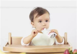 范瑋琪的寶寶也在吃 清晨六點學習輔食寶寶口糧必囤