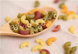 寶寶輔食添加原則 如何科學添加輔食