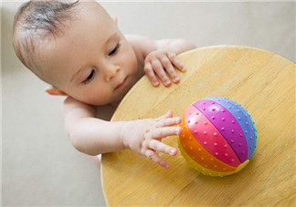 為寶寶選購?fù)婢叩脑瓌t及注意事項(xiàng)