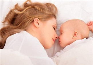 夏季新生兒保健與護(hù)理常識大普及