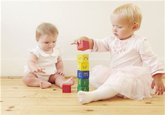 寶寶強(qiáng)迫癥的原因  寶寶強(qiáng)迫癥如何緩解