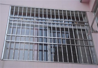 女兒家中獨(dú)處6樓墜亡 孩子安全問題家長(zhǎng)一定要注意